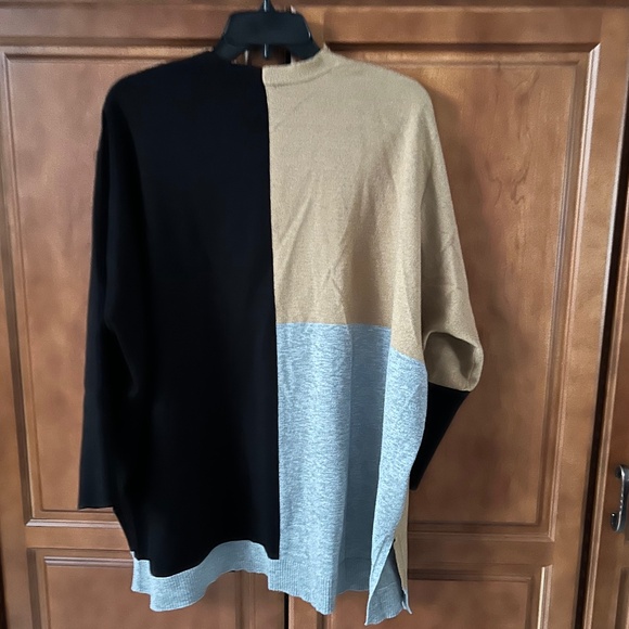 Chico’s Colorblock Open Front Ruana Size S/M - Picture 3 of 4